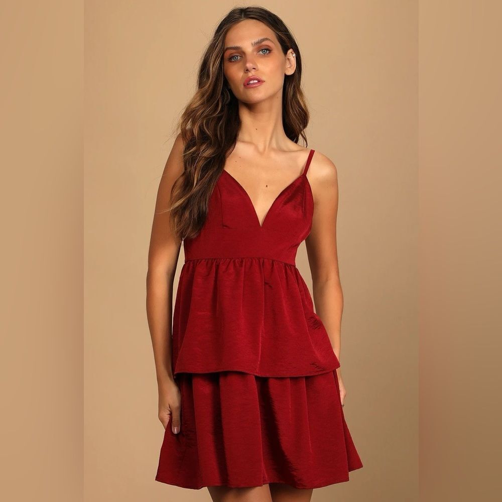 Lulus Party Pose Wine Red Satin Tiered Sleeveless Mini Dress Size Small NEW NWT
